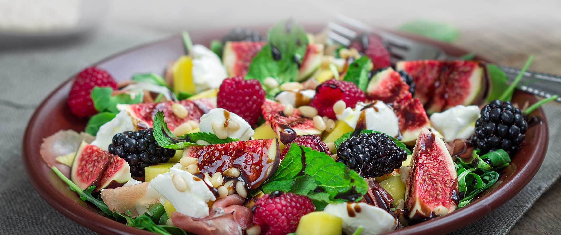 Hero - Full Width/performancefoodservicerecipesBurrataFigSaladherofull
