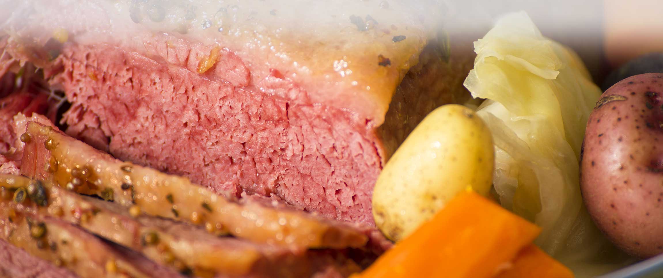 Hero - Full Width/performancefoodservice-recipes-CornedBeef-herofull