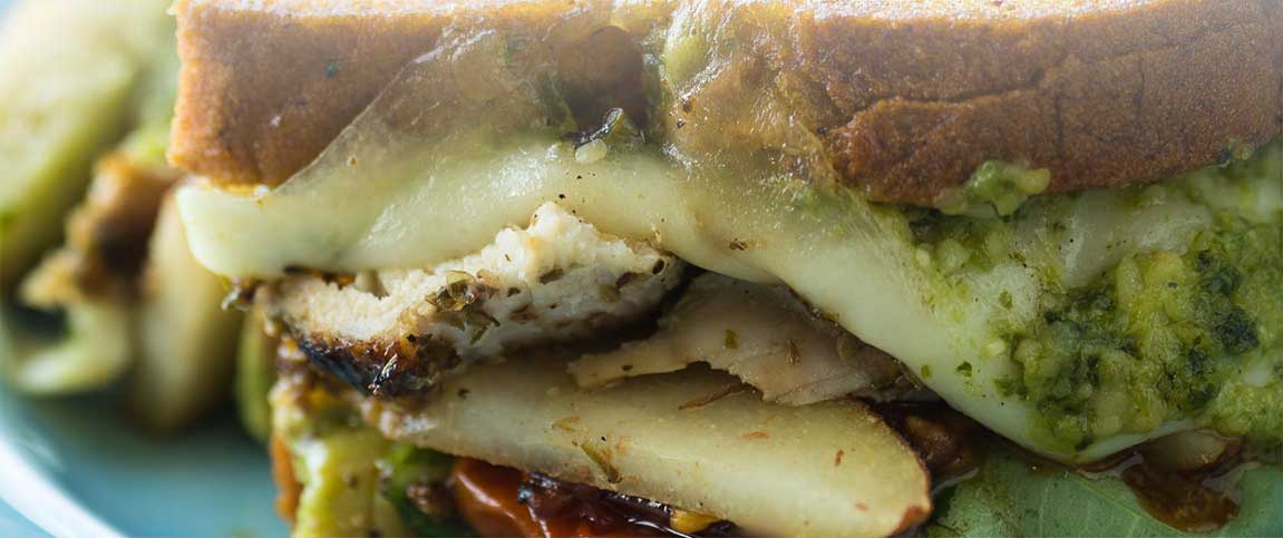 Hero - Full Width/performancefoodservice-Recipes-CHICKEN_PESTO-heroFull