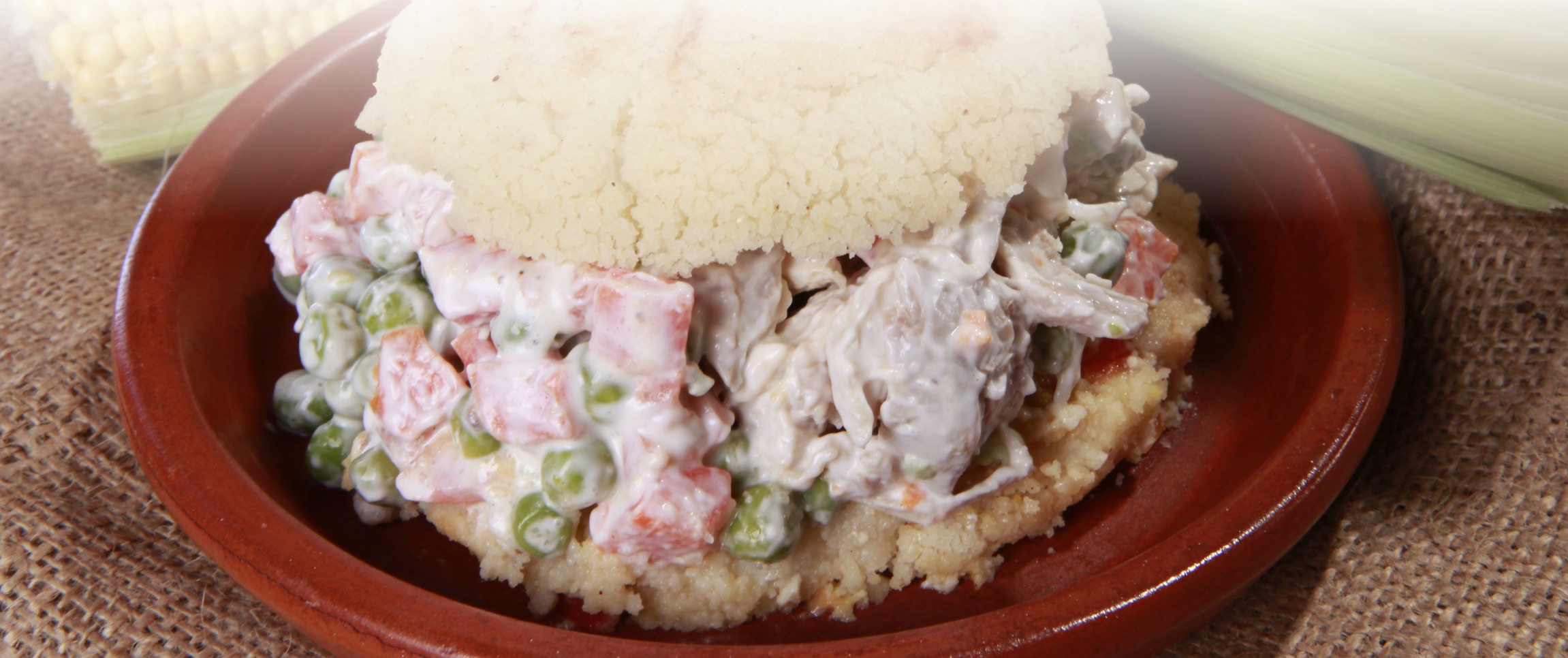 Hero - Full Width/performancefoodservice-recipes-ecuadorian-chicken-salad-with-peach-key-lime-salsa_heroFull