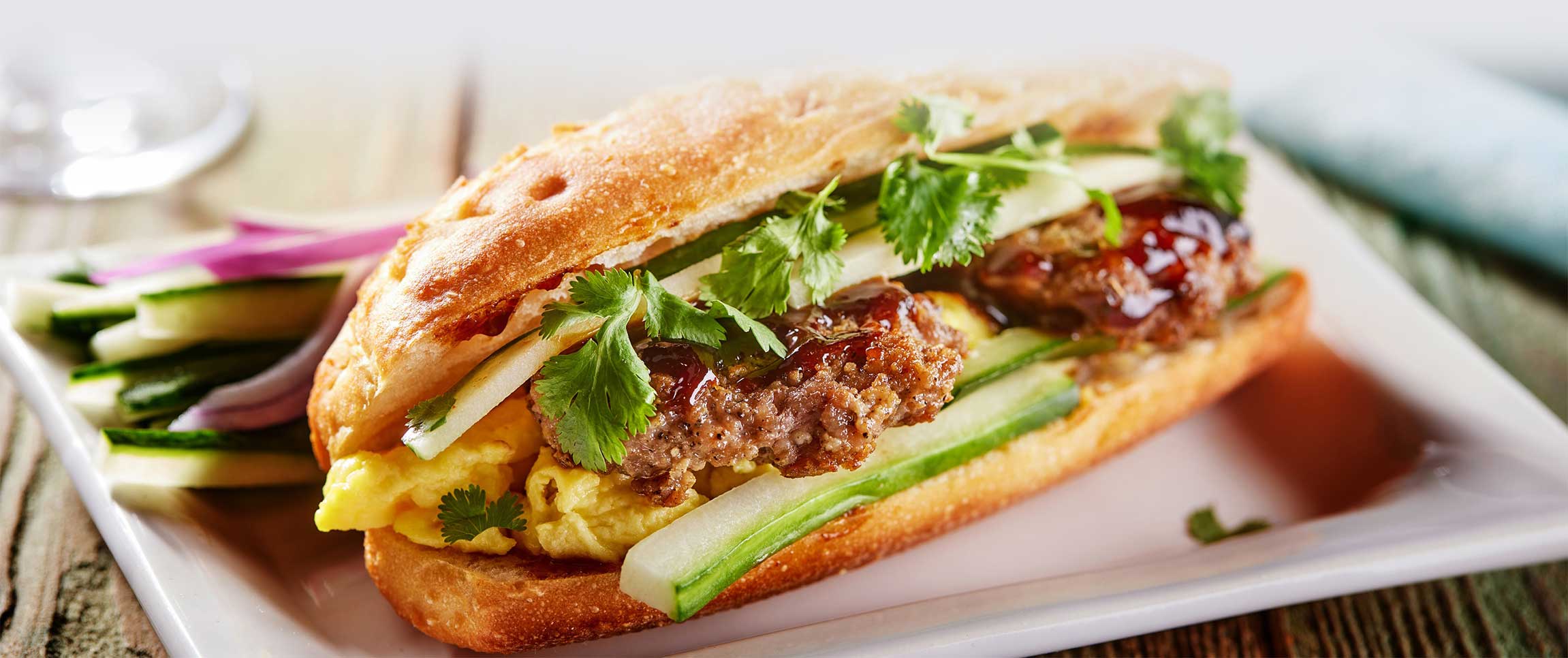 Hero - Full Width/performancefoodservice-recipes-BreakfastBanhMi-herofull