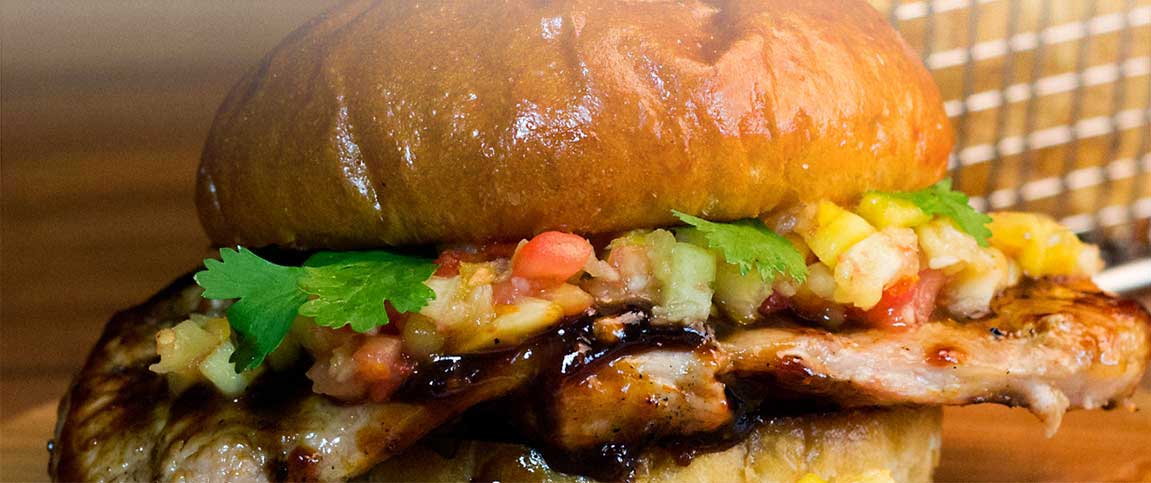 Hero - Full Width/performancefoodservice-Recipes-CHIPOTLE_MOONSHINE-heroFull