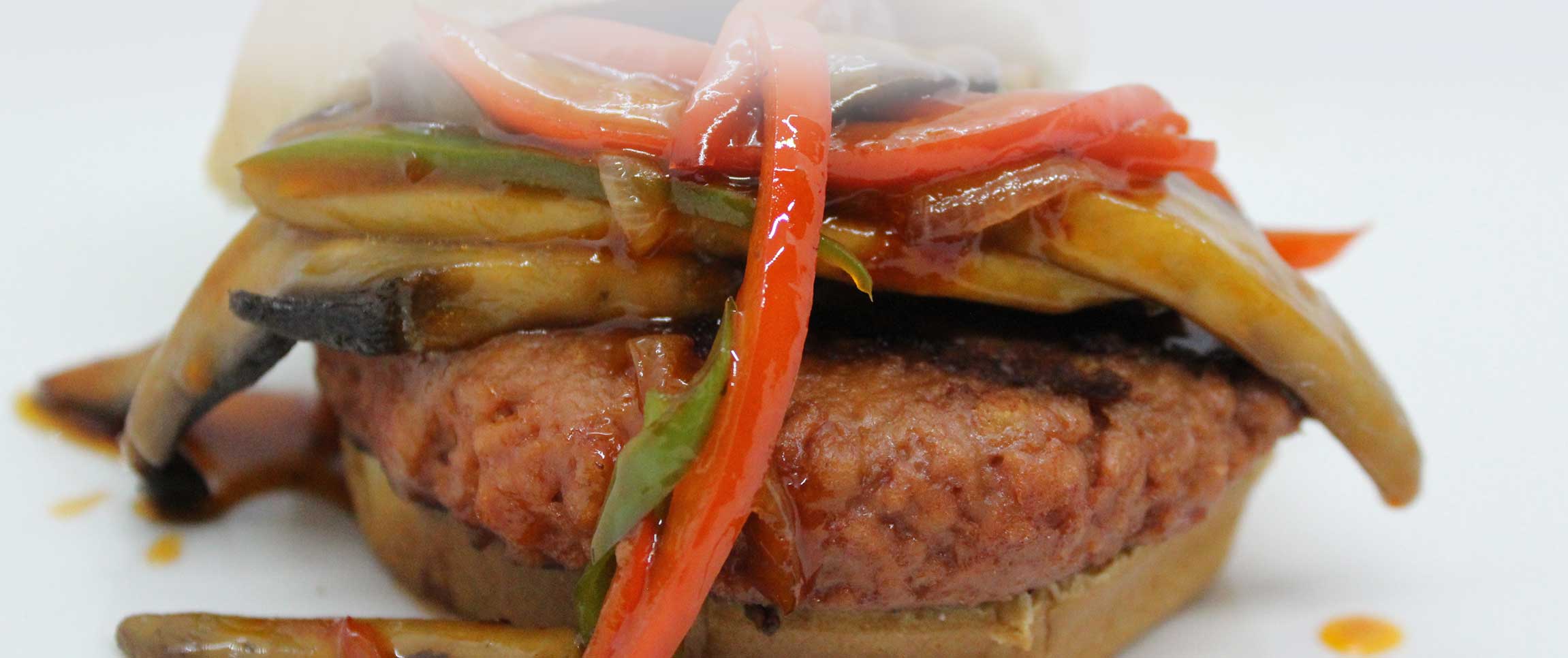 Hero - Full Width/performancefoodservice-Recipe-GeneralTsoBurger-Herofull