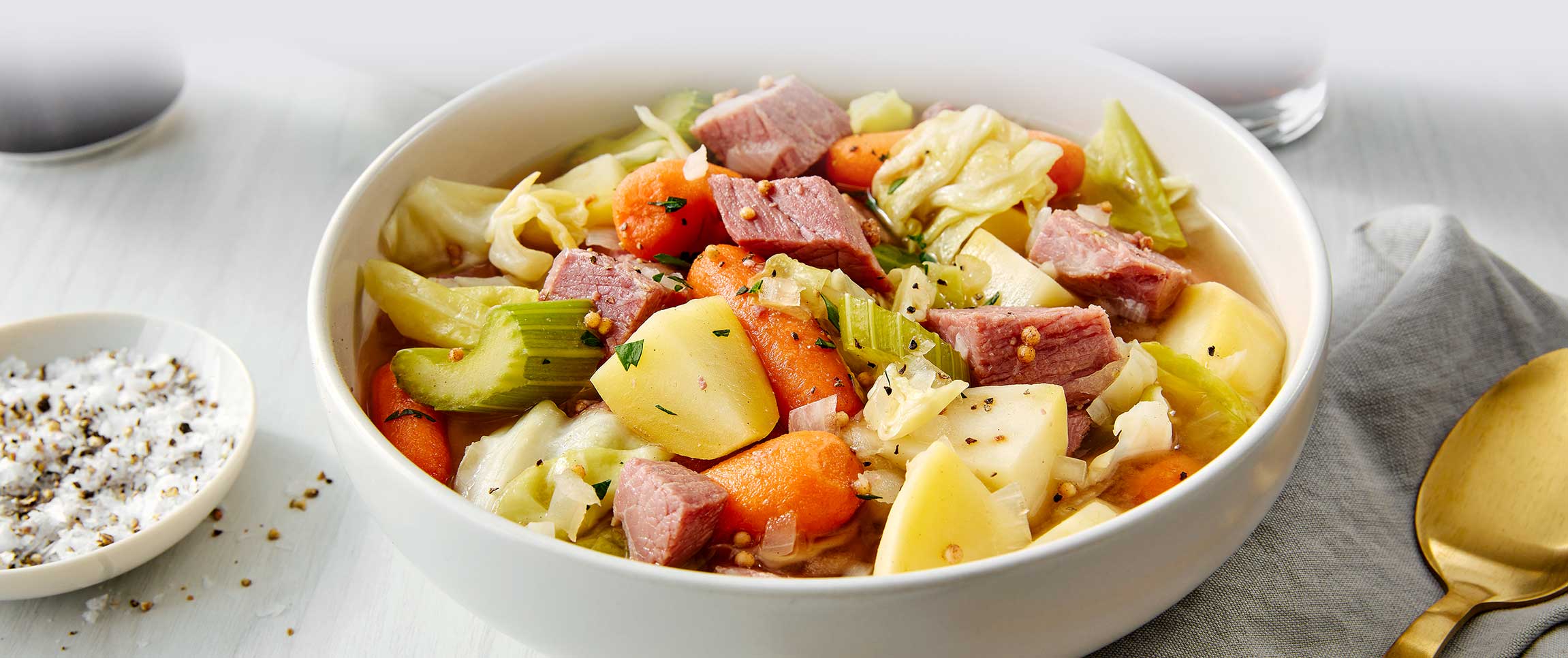 Hero - Full Width/performancefoodserviceDishRecipesCornedBeefCabbageHeroFull
