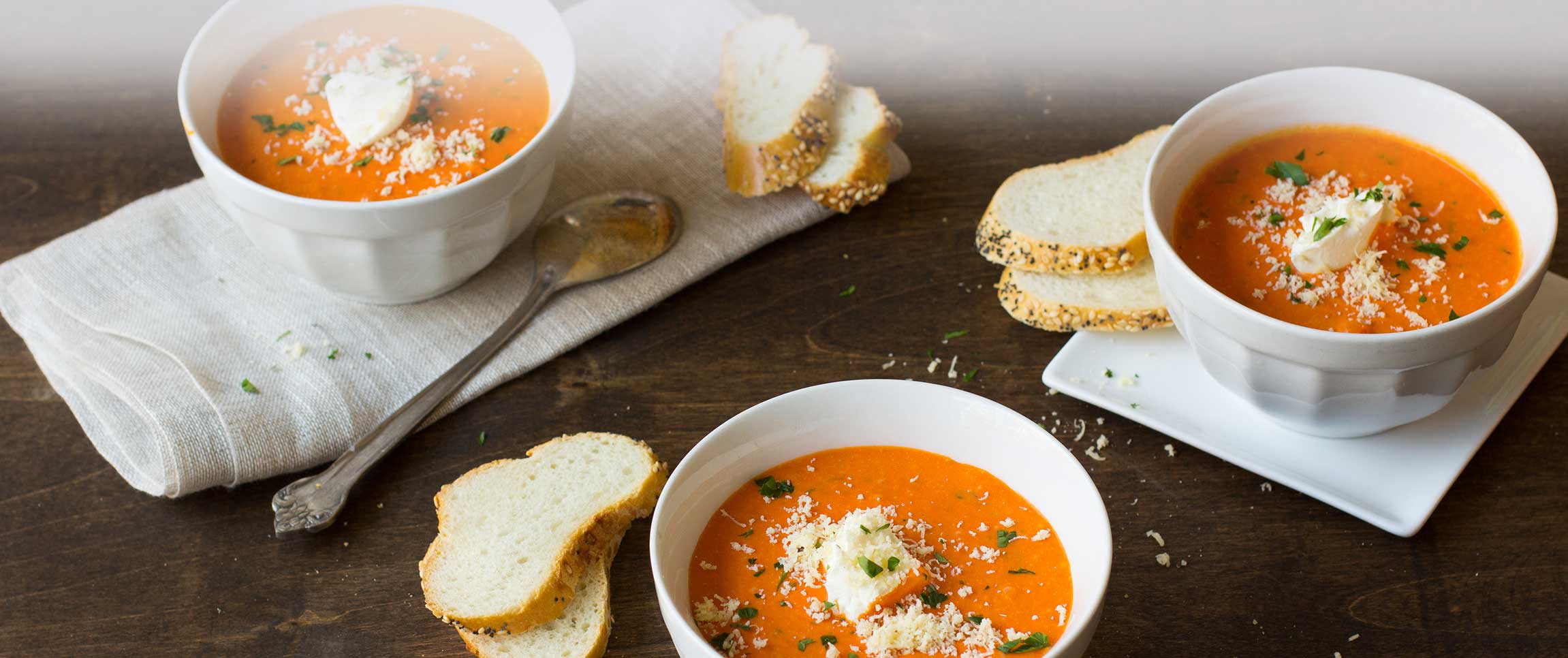 Hero - Full Width/performancefoodservice-recipes-RoastedRedBellPepperSoup-herofull