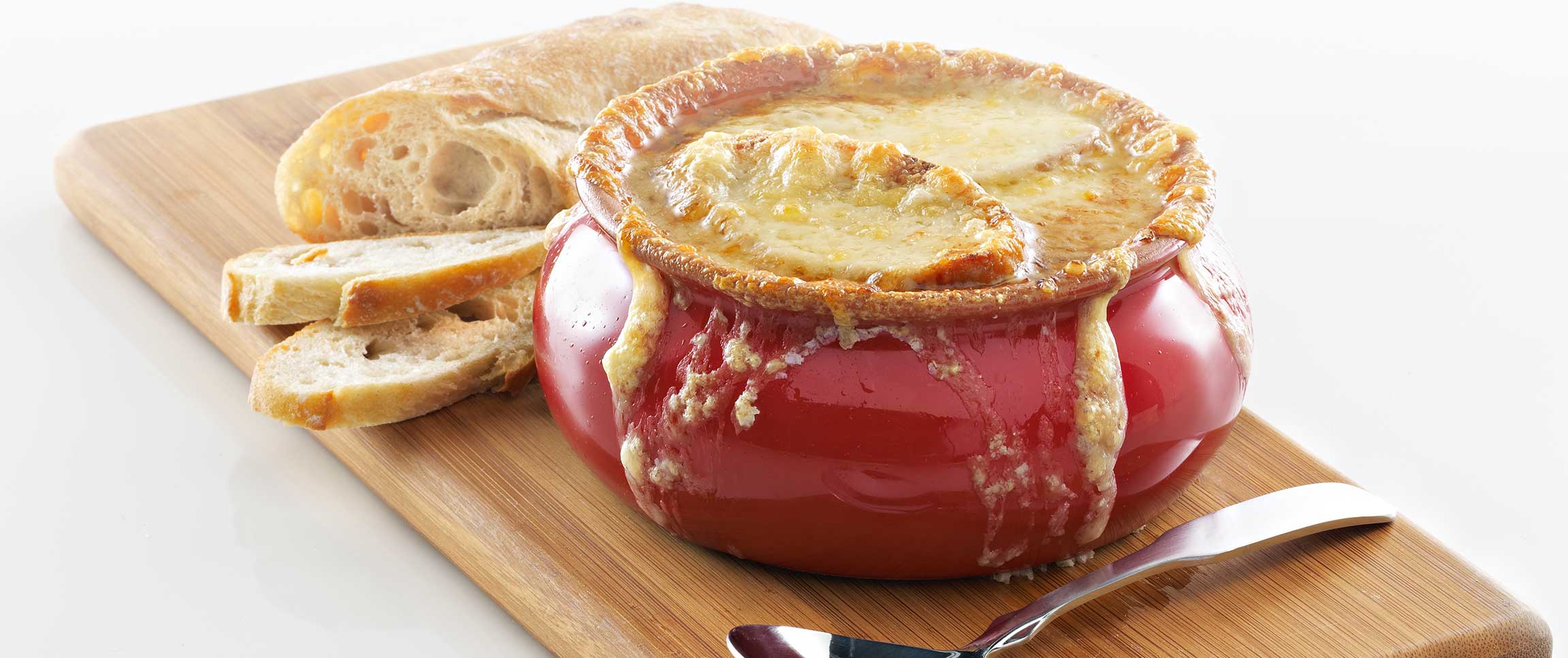 Hero - Full Width/performancefoodservice-Recipes-BeefyFrenchOnionSoup-HeroFull