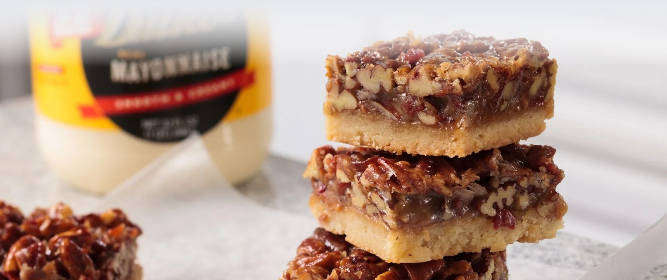 Hero - Full Width/performancefoodservice-Recipes-Bacon_Pecan_Bars-herofull