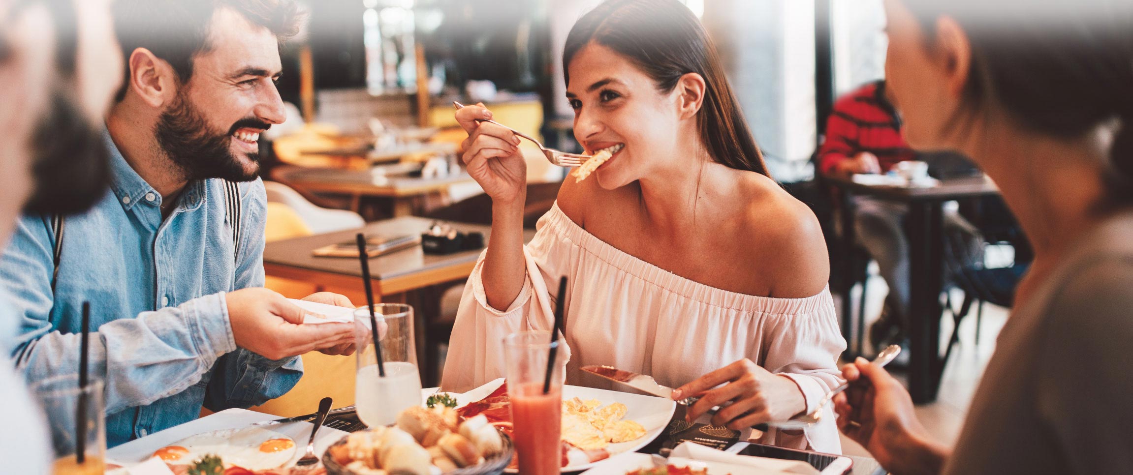 Articles/performancefoodservice-GetInspired-attract-millenials-heroFull