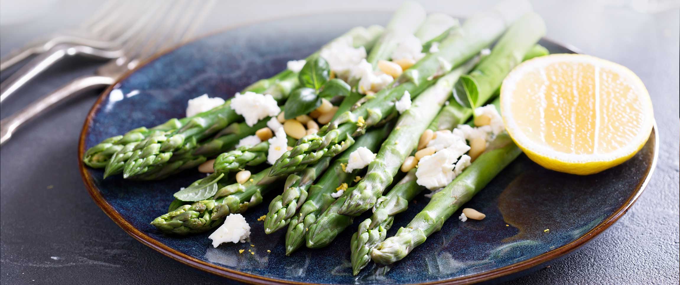 Hero - Full Width/Performancefoodservice-recipe-asparagusgorgonzola-herofull