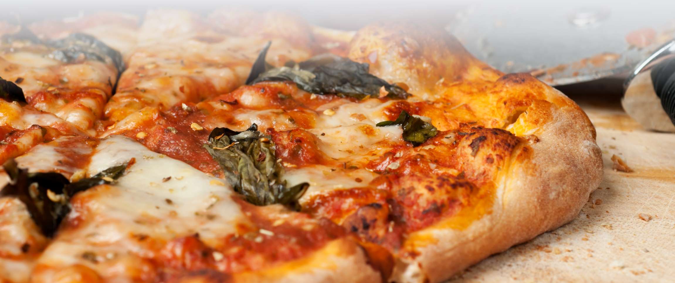 Hero - Full Width/performancefoodservice-Recipes-Roma_Pizza_Crust-herofull