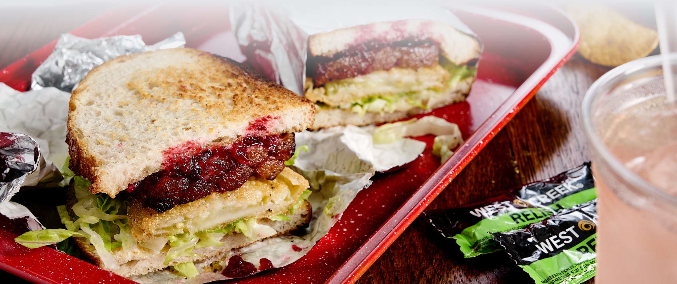 Hero - Full Width/Performancefoodservice-Recipes-Fried_Green_Tomato_Sandwich-herofull