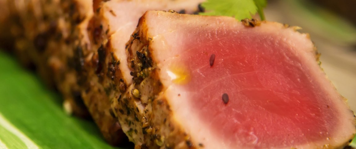 Hero - Full Width/performancefoodservice-Recipes-BLKND-SAKU-TUNA-heroFull