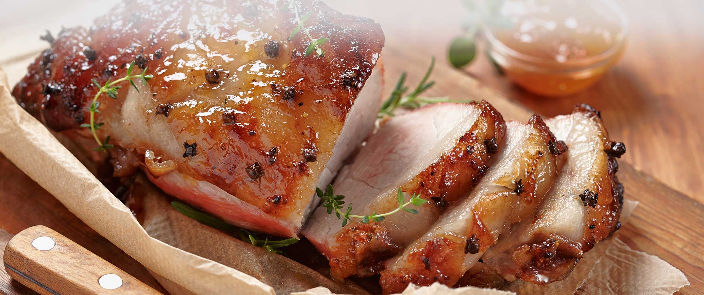 Articles/performancefoodservice-GetInspired-HolidayCenterOfPlateTips-heroFull