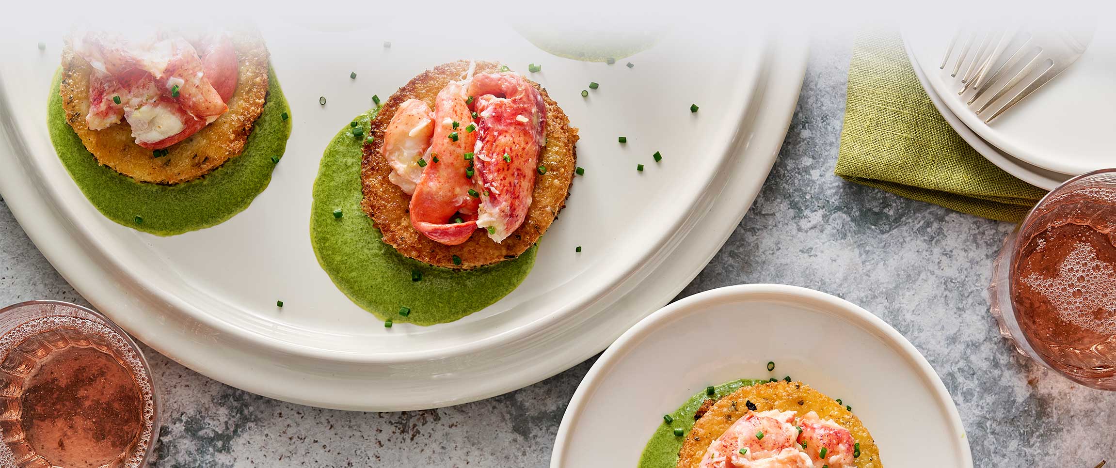 Hero - Full Width/Performancefoodservice-DISHRecipes-Lemon_Garlic_Lobster_Grit_Cakes-herofull