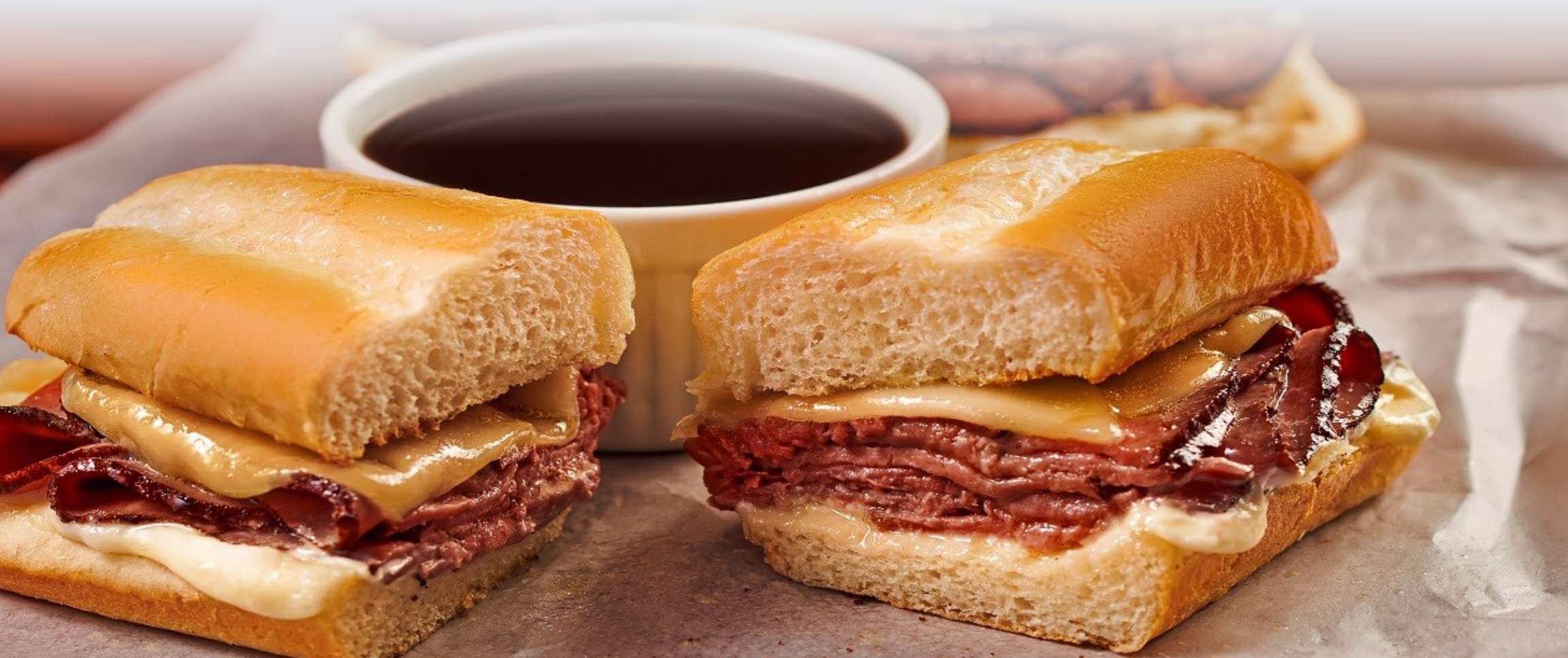 Hero - Full Width/Performancefoodservice-Recipes-Gourmet_French_Dip-herofull