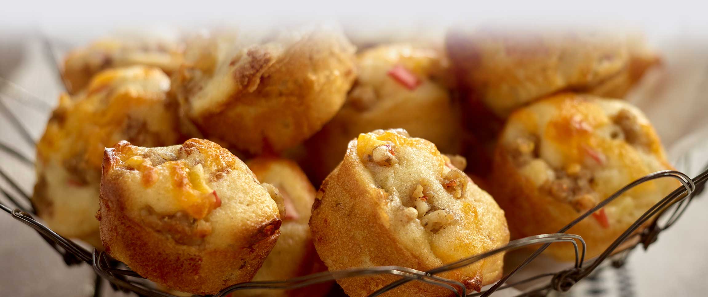 Hero - Full Width/performancefoodservice-Recipes-SausageAppleMiniMuffins-HeroFull