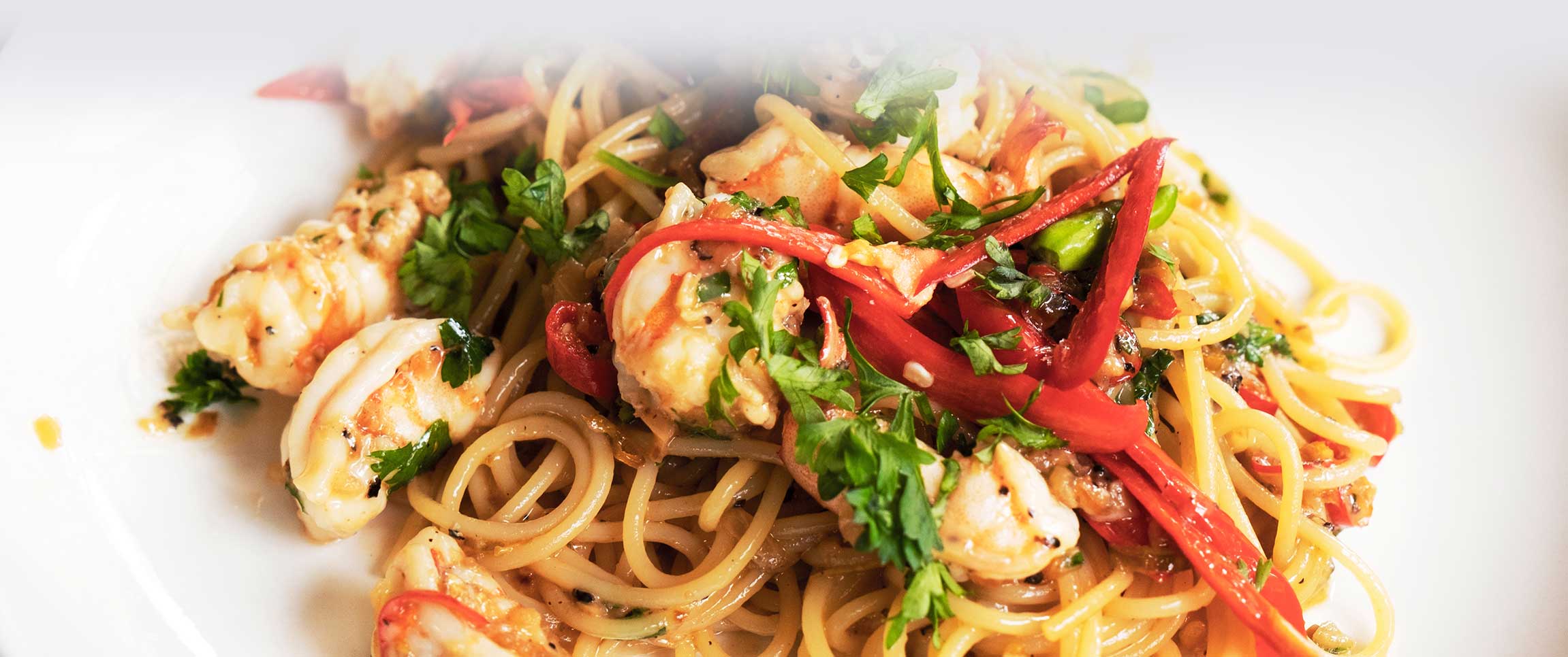 Hero - Full Width/performancefoodservice-recipes-Udon_Noodle_Salad-herofull
