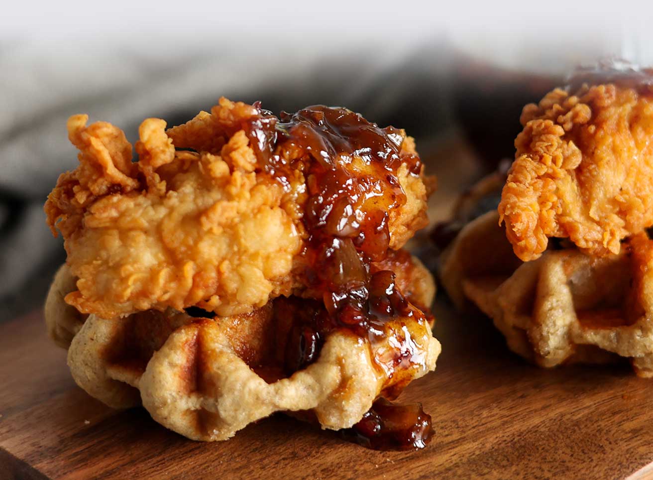 Hero - Half Width/performancefoodservice-recipes-SouthernChickenandWaffles-herohalf