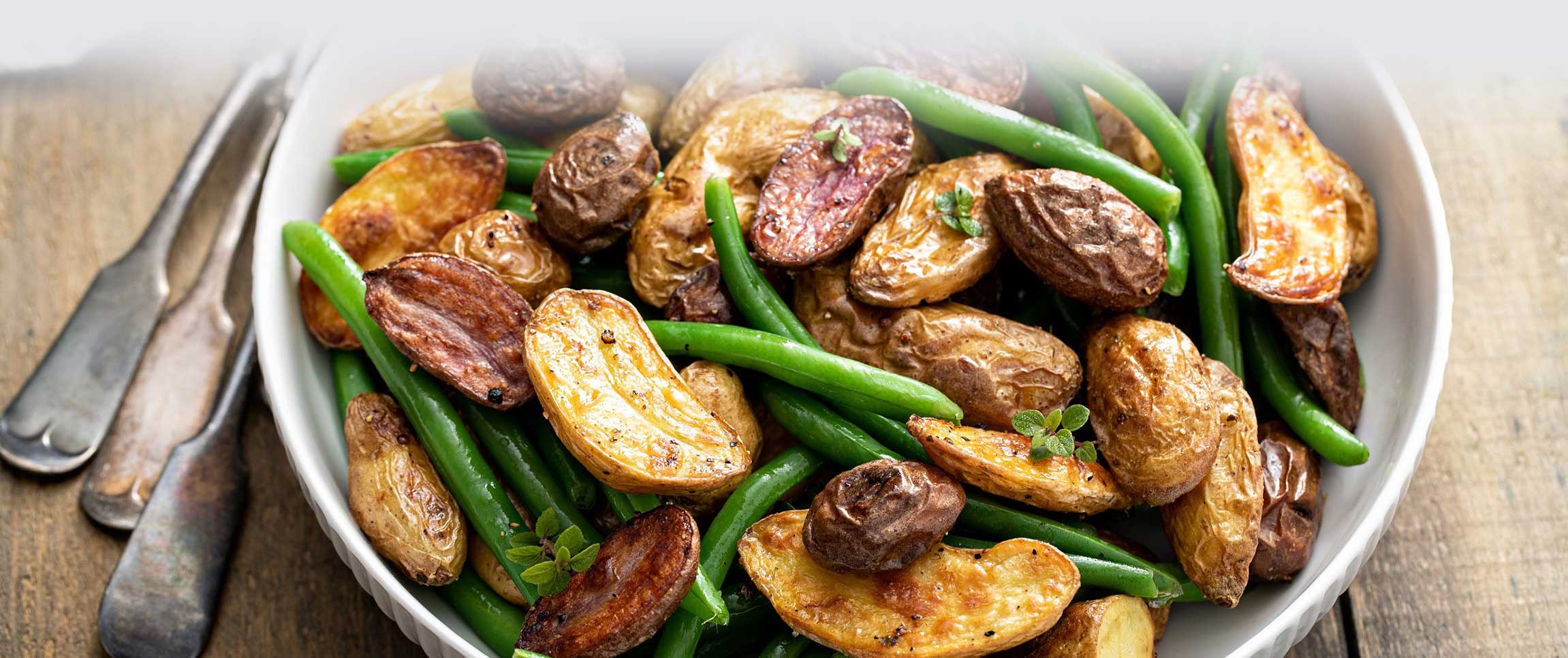 Hero - Full Width/performancefoodservicerecipesRoastedPotatoesAnchoDustherofull
