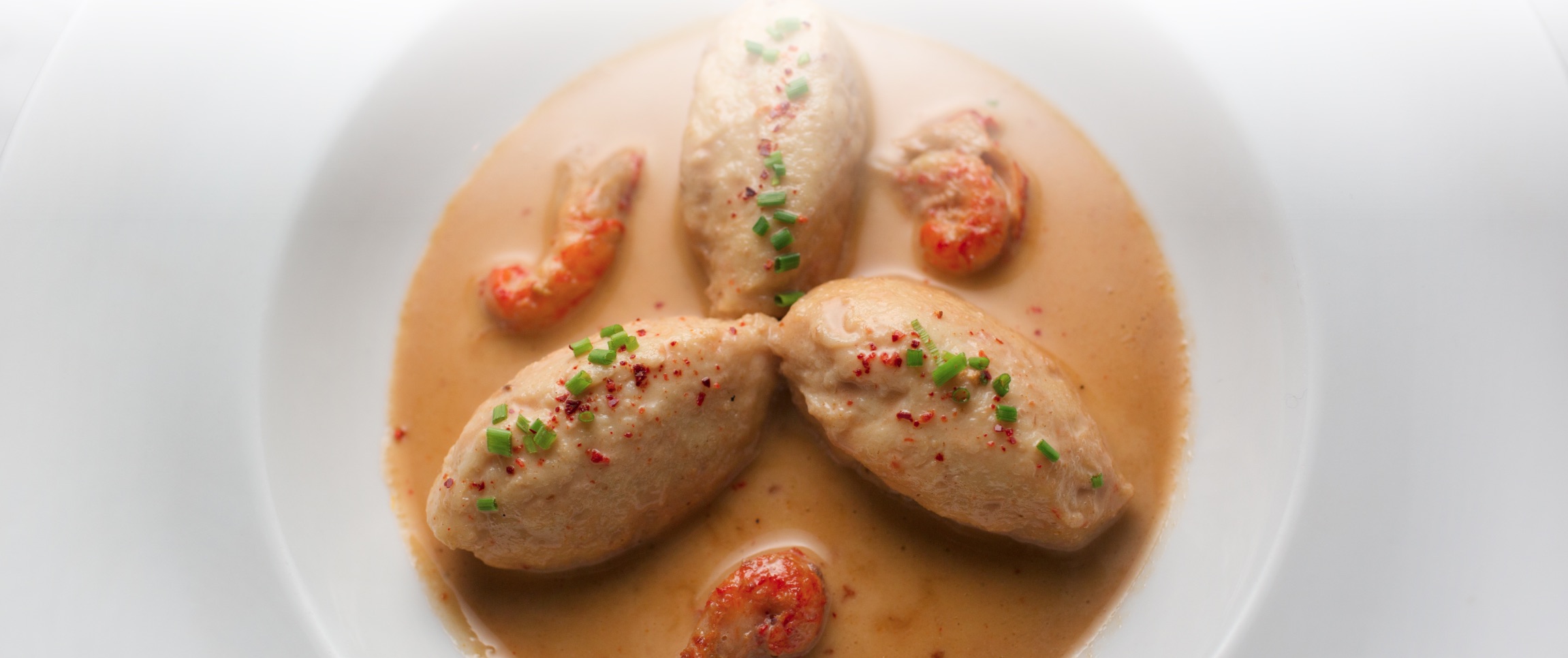 Hero - Full Width/performancefoodservice-recipes-lobster-bordelaise_heroFull