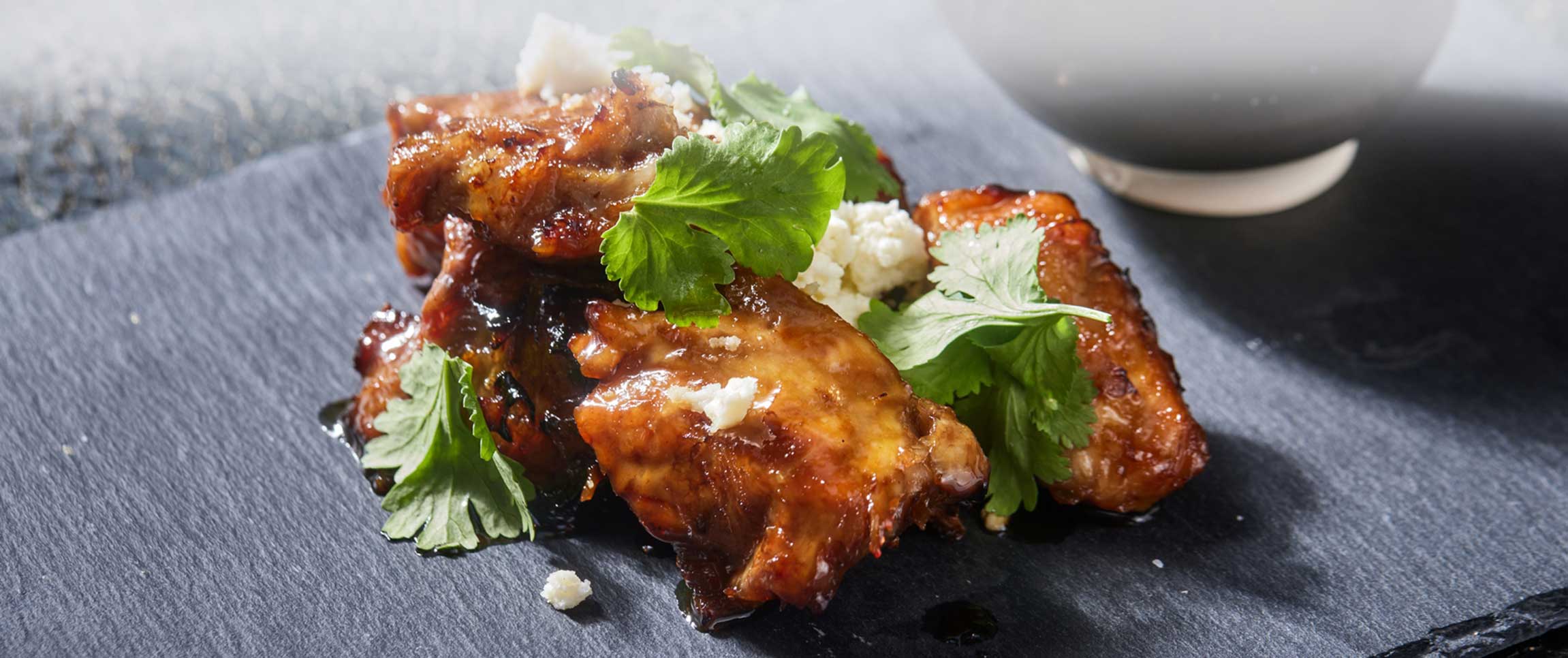 Hero - Full Width/Performancefoodservice-recipe-cornesquiteswings-herofull