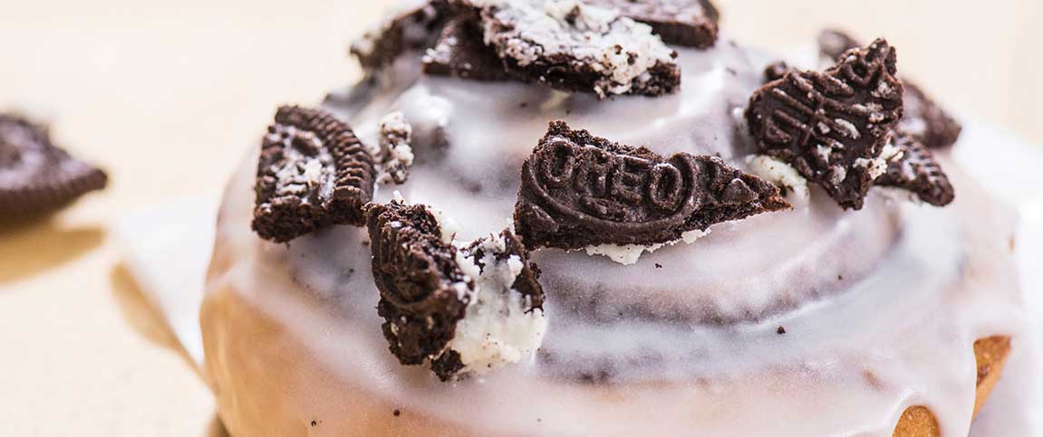 Hero - Full Width/performancefoodservice-Recipes-OREO_ROLLS-heroFull