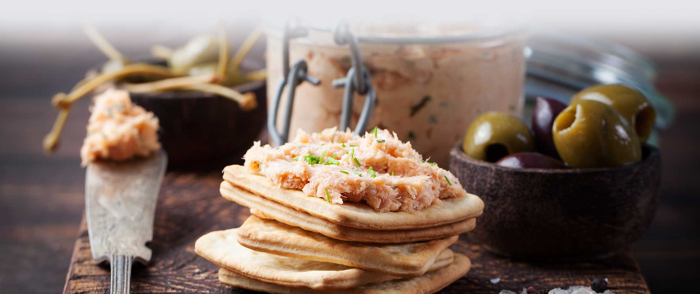 Hero - Full Width/performancefoodservice-Recipes-SmokedSalmonDip-herofull