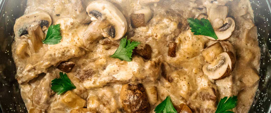 Hero - Full Width/performancefoodservice-Recipes-BEEF_STROGANOFF-heroFull