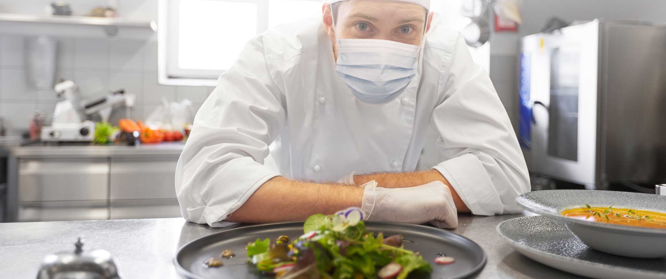 Articles/performancefoodservice-GetInspired-BehindTheMask-heroFull