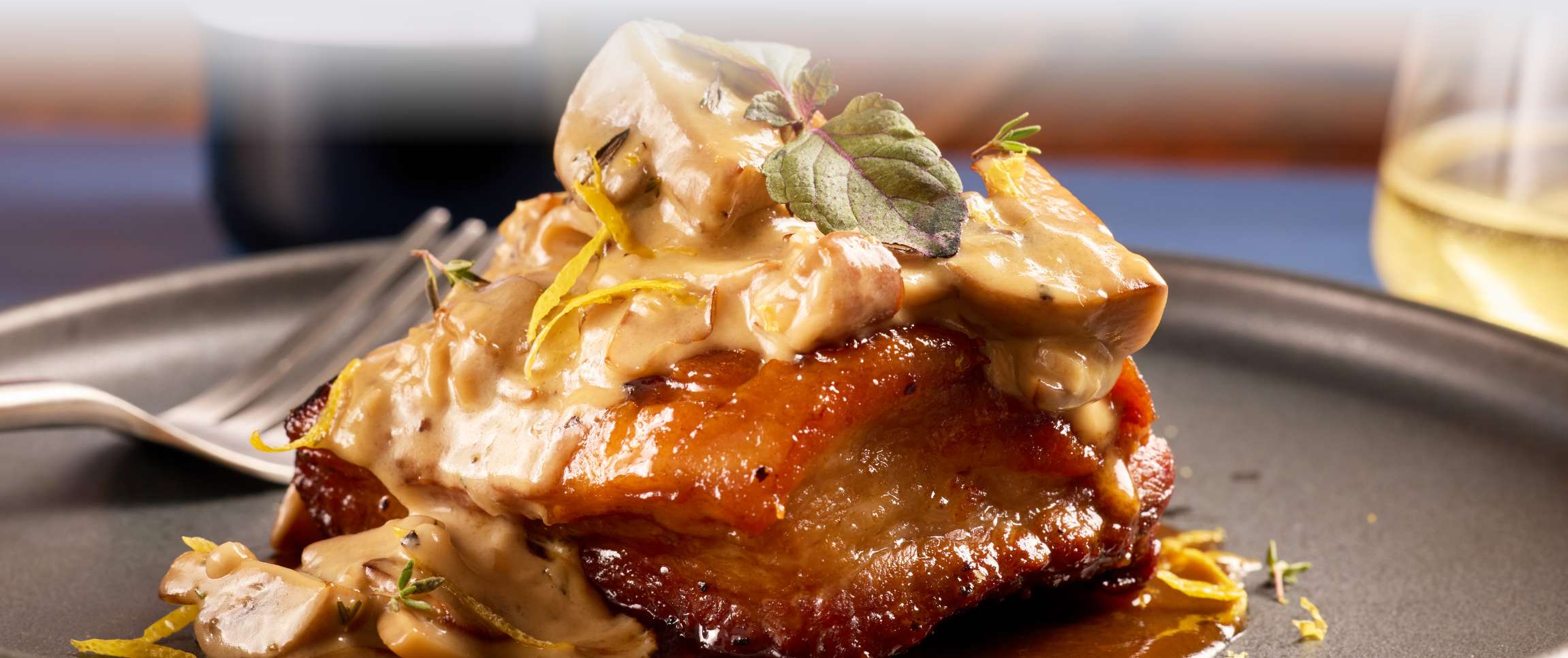 Hero - Full Width/Performancefoodservice-Recipes-Braised_Pork_Belly-herofull