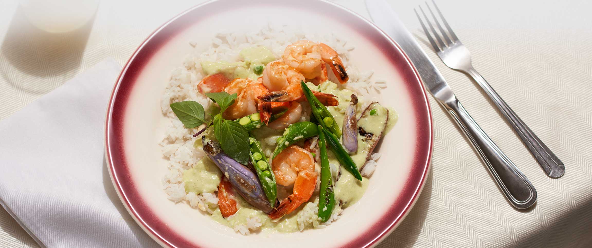 Hero - Full Width/performancefoodservice-recipes-CoconutCurrySauce-herofull
