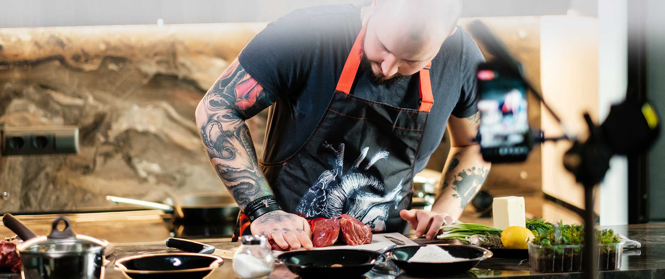 Articles/performancefoodservice-GetInspired-GoBigWithVids-herofull