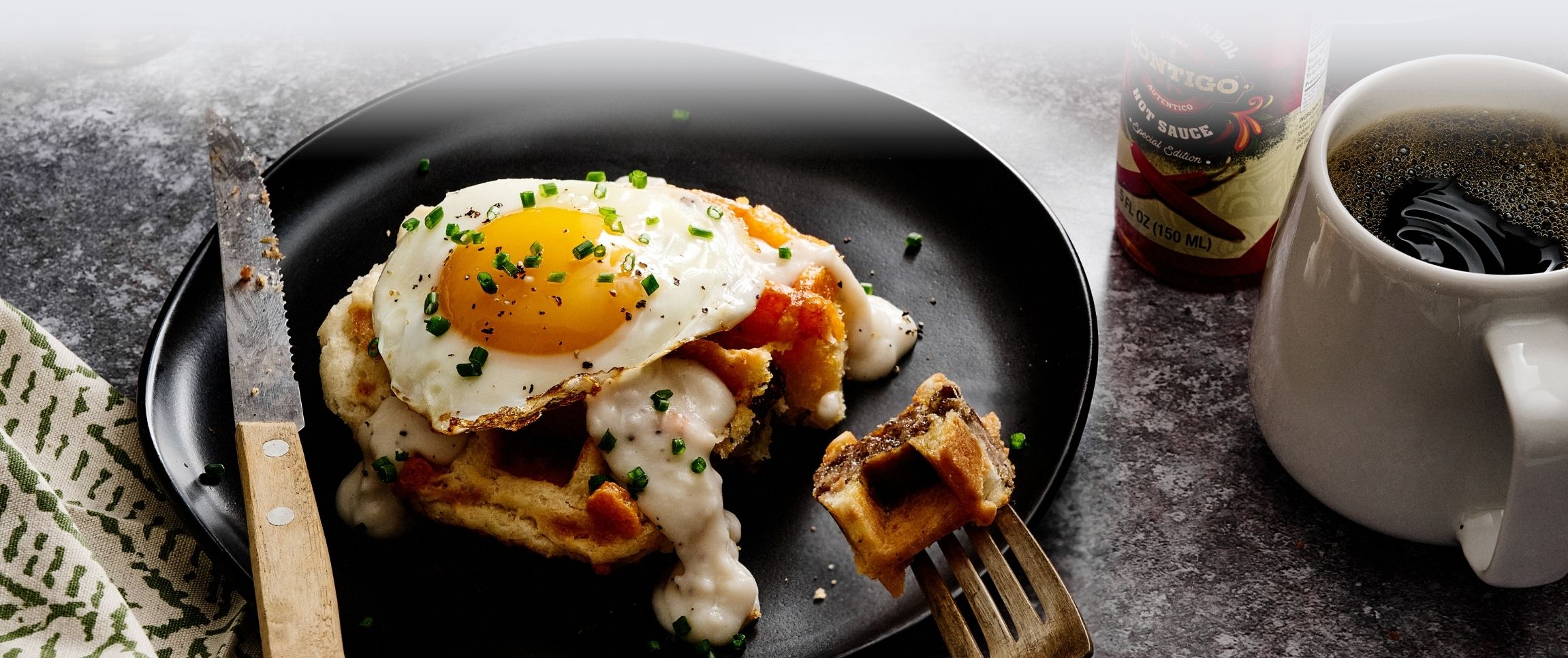 Hero - Full Width/performancefoodservice-DishRecipes-Sausage_Biscuit_Waffle-herofull