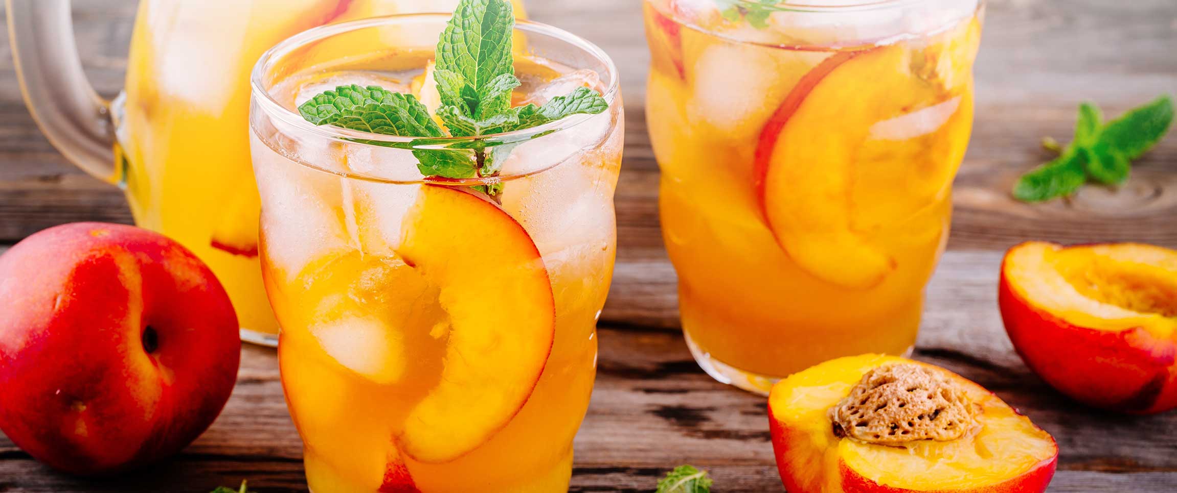 Hero - Full Width/performancefoodservice-recipes-PeachAperitif-HeroFull