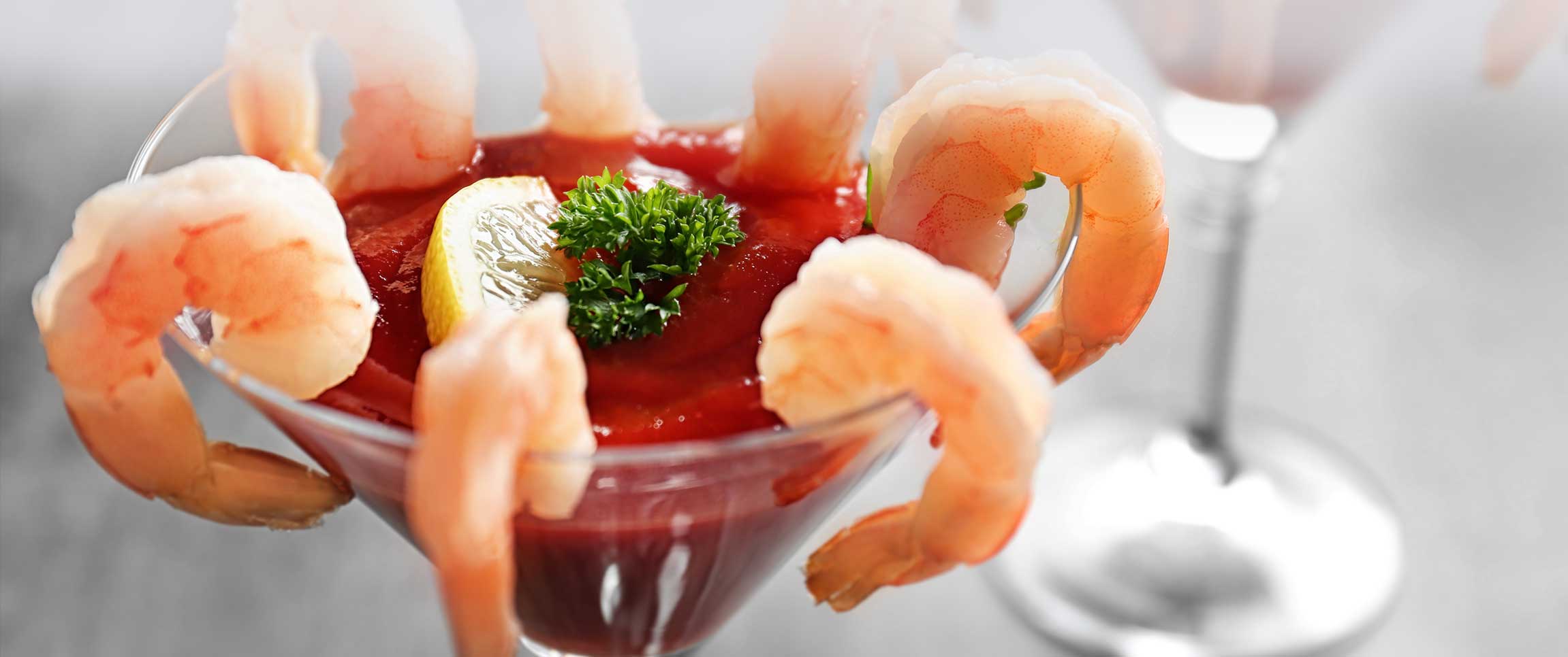 Hero - Full Width/Performancefoodservice-recipe-shrimpcocktail-herofull