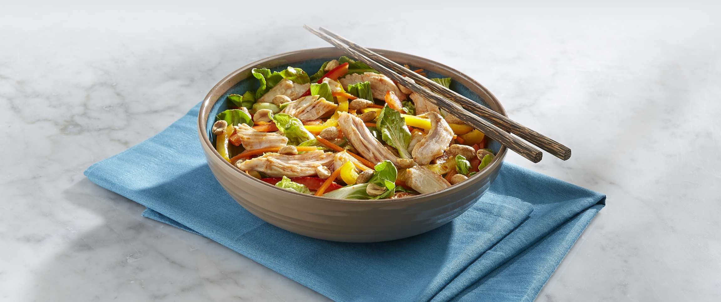 Hero - Full Width/Performancefoodservice-Recipes-Kung_Pao_Turkey_Salad-herofull
