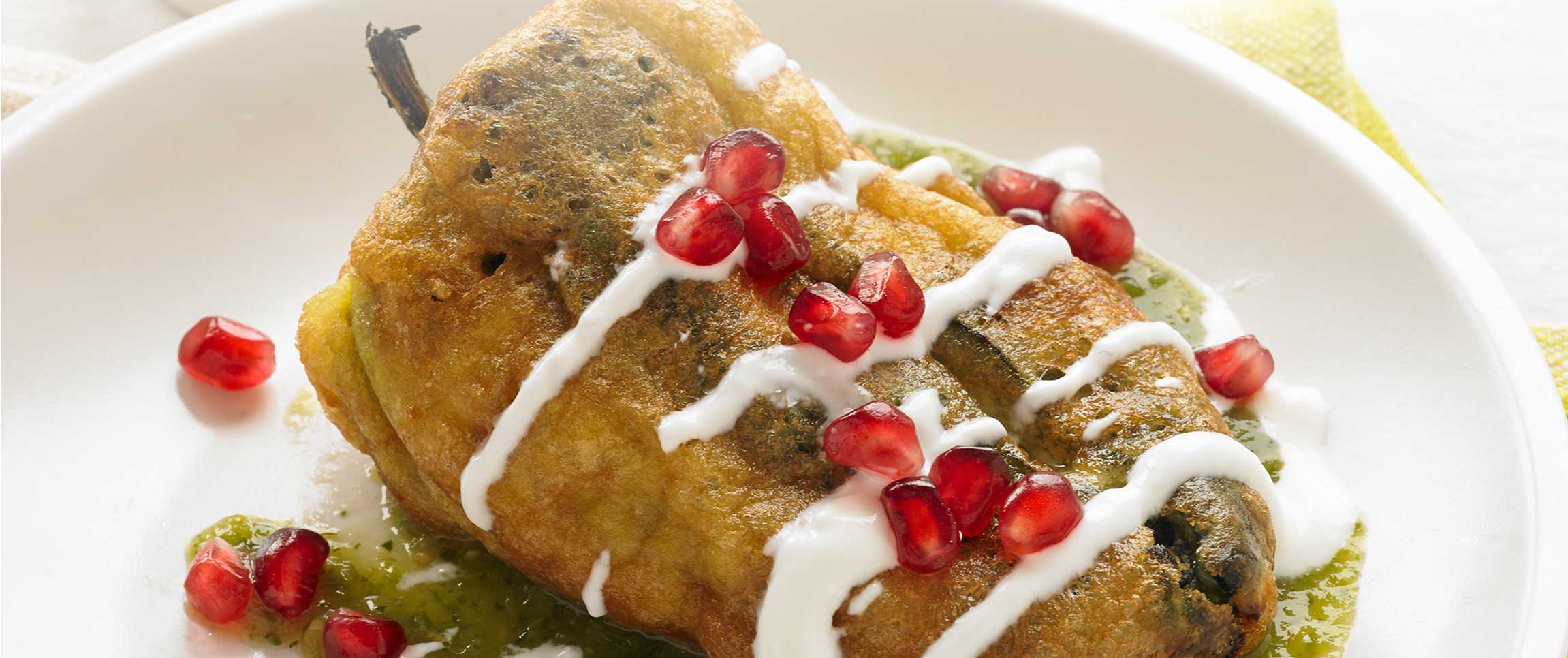 Hero - Full Width/performancefoodservice-Recipes-ChileRellenos-heroFull