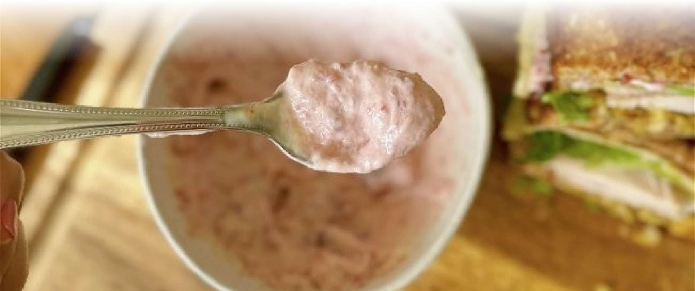 Hero - Full Width/Performancefoodservice-Recipes-Dukes_Cranberry_Mayo-herofull