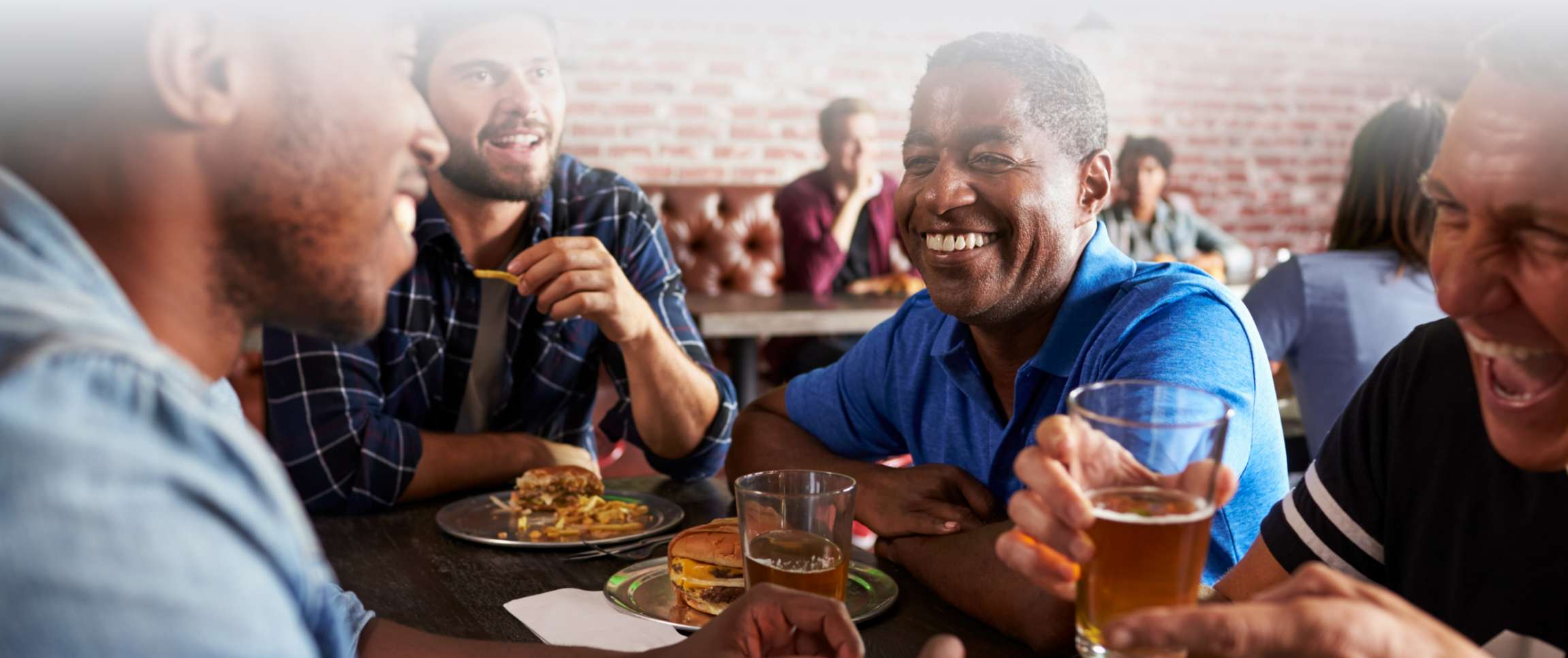 Articles/Performancefoodservice-GetInspired-Hungry_Huddle-herofull