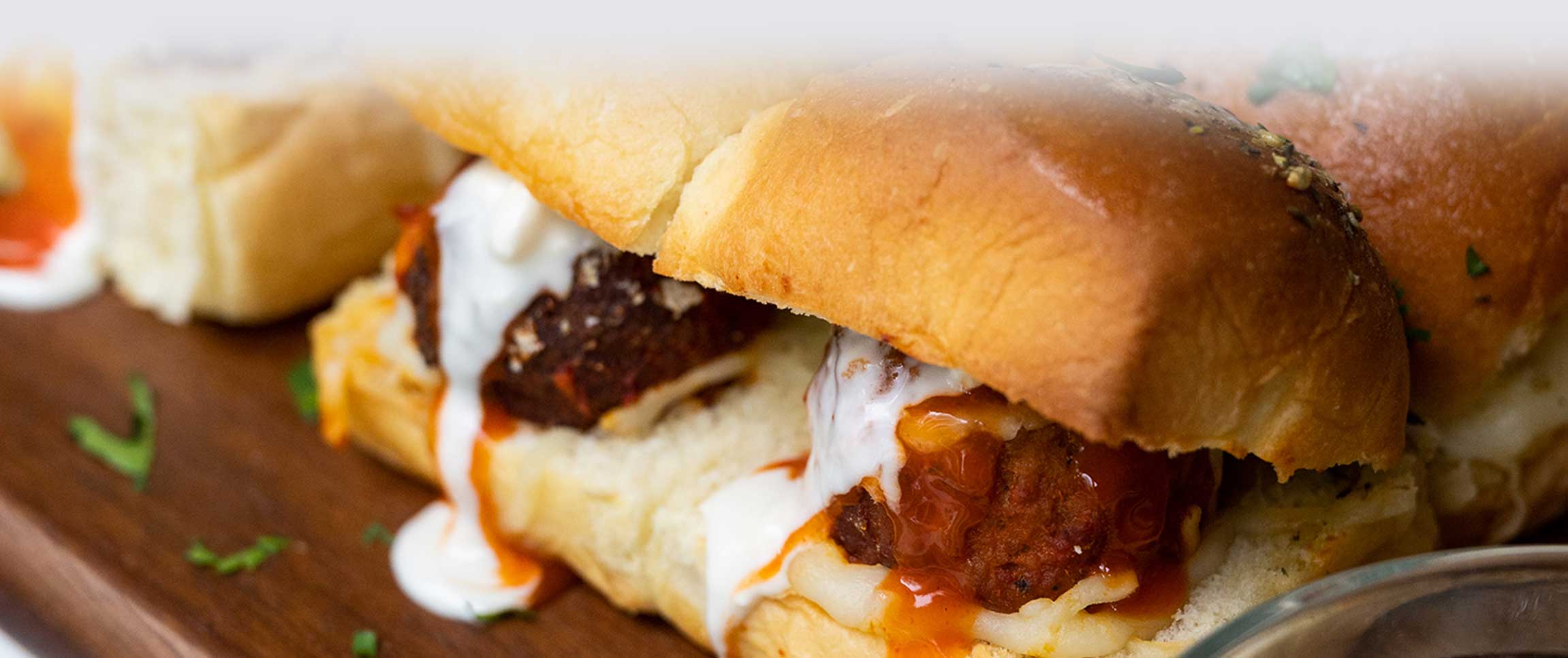 Hero - Full Width/performancefoodservice-recipes-MeatballBuffaloSliders-herofull