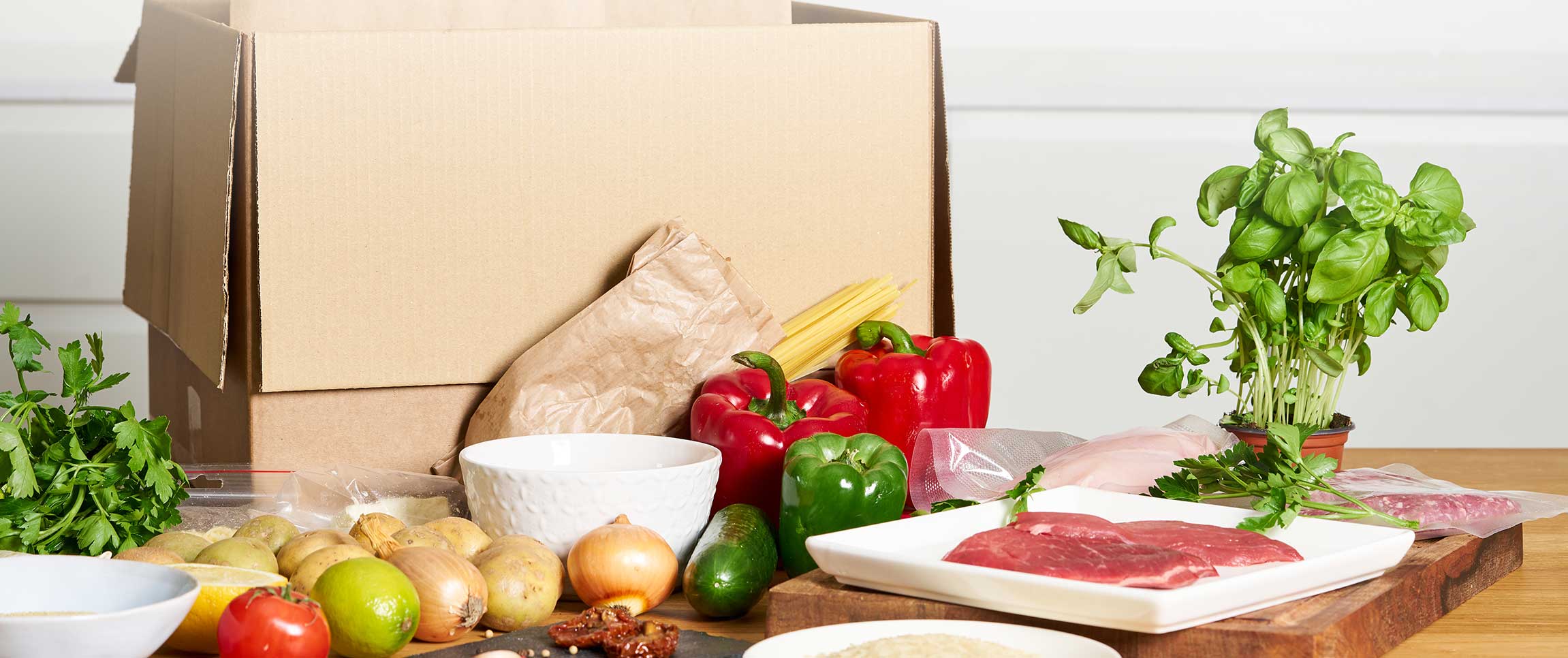 Articles/performancefoodservice-GetInspired-5TipstoCreatingMealKits-HeroFull