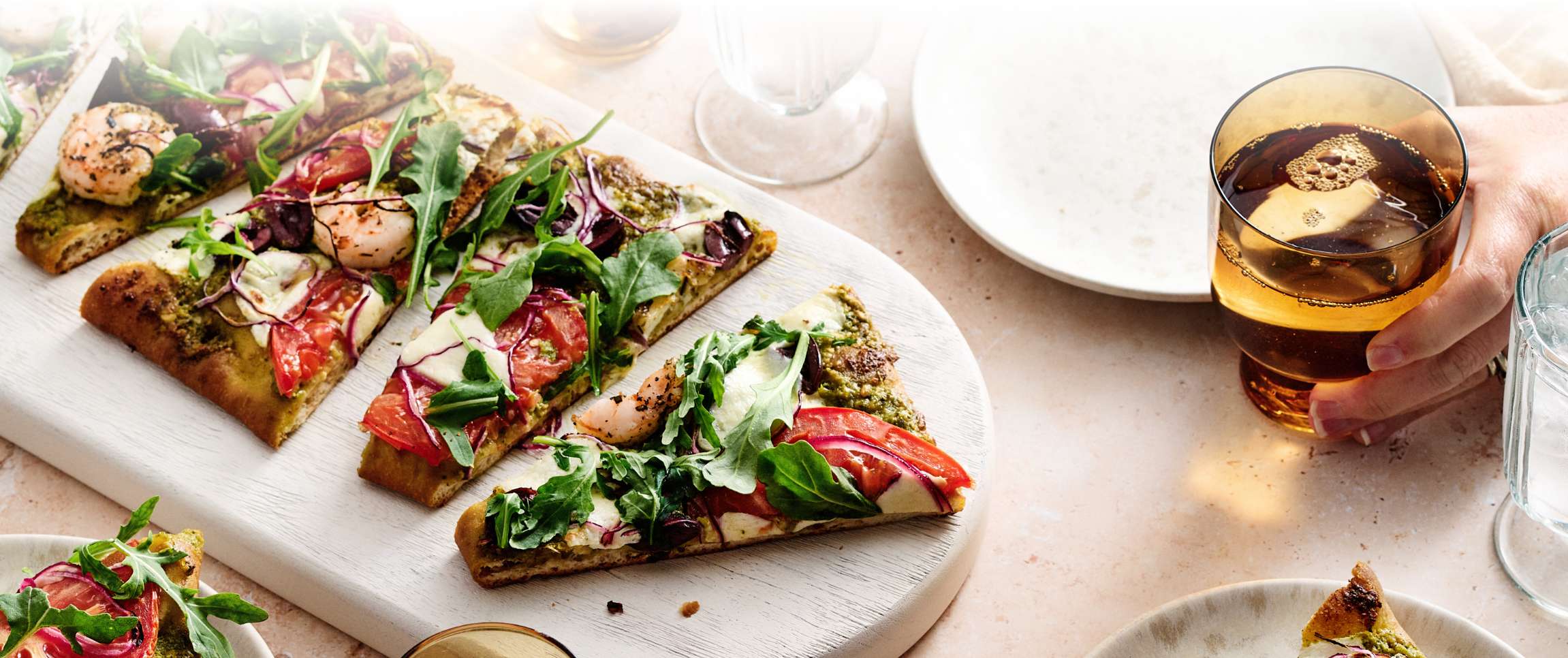 Hero - Full Width/Performancefoodservice-DISHRecipes-RosemaryShrimpFlatbread-herofull