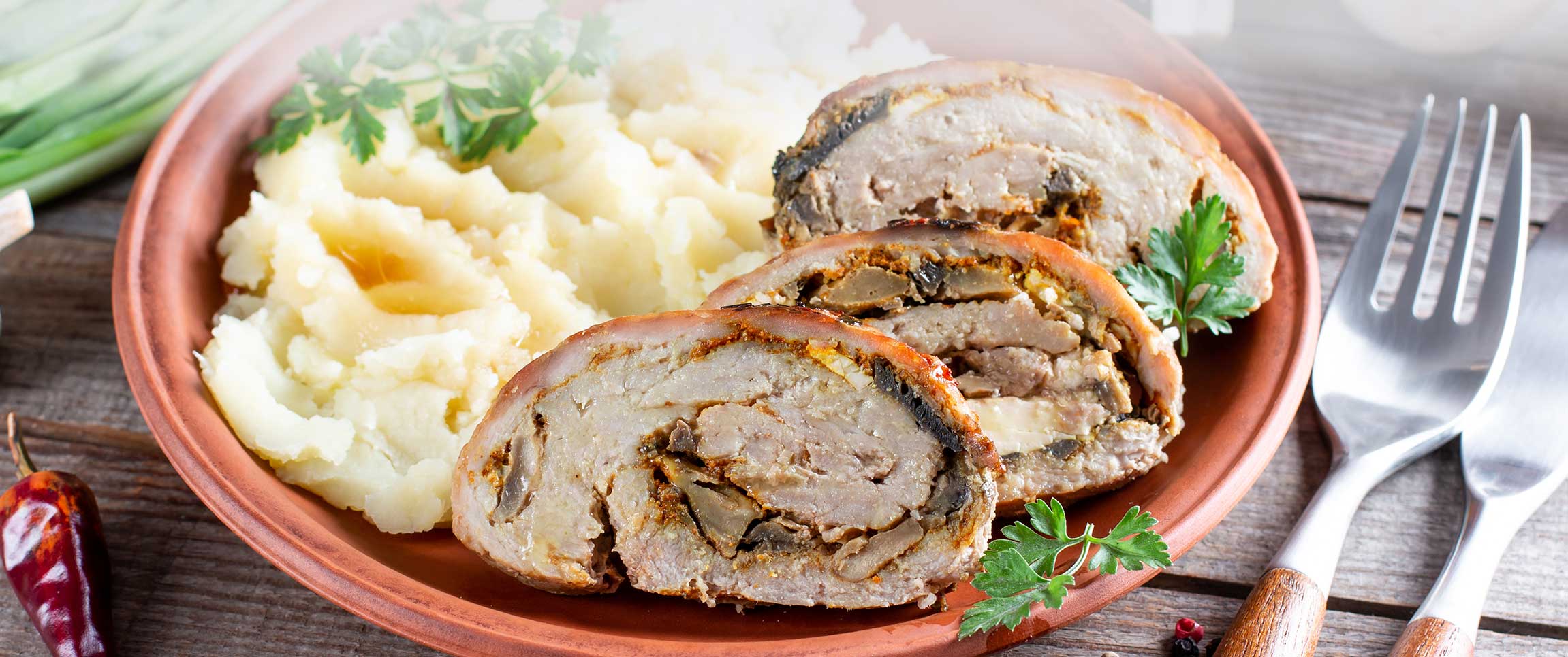 Hero - Full Width/performancefoodservie-DishRecipes-VealChopsStuffedWMushrooms-HeroFull