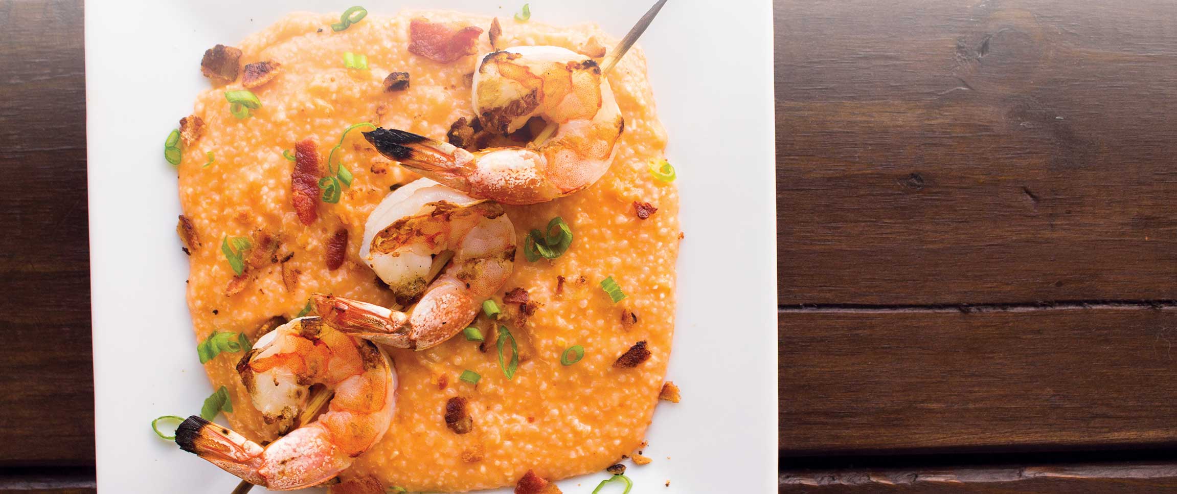 Hero - Full Width/performancefoodservice-recipes-SpicyShrimpCrabbyGrits-Herofull