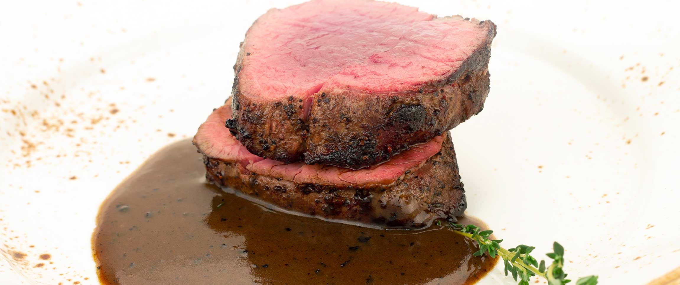 Hero - Full Width/performancefoodservice-Recipes-CocoaEspressoChiliCrustedBeefTenderloin-HeroFull