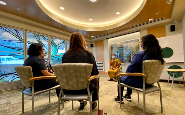 large card/cht_reduce_employee_stress_meditation0822