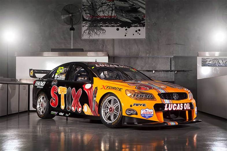 Racing car V8