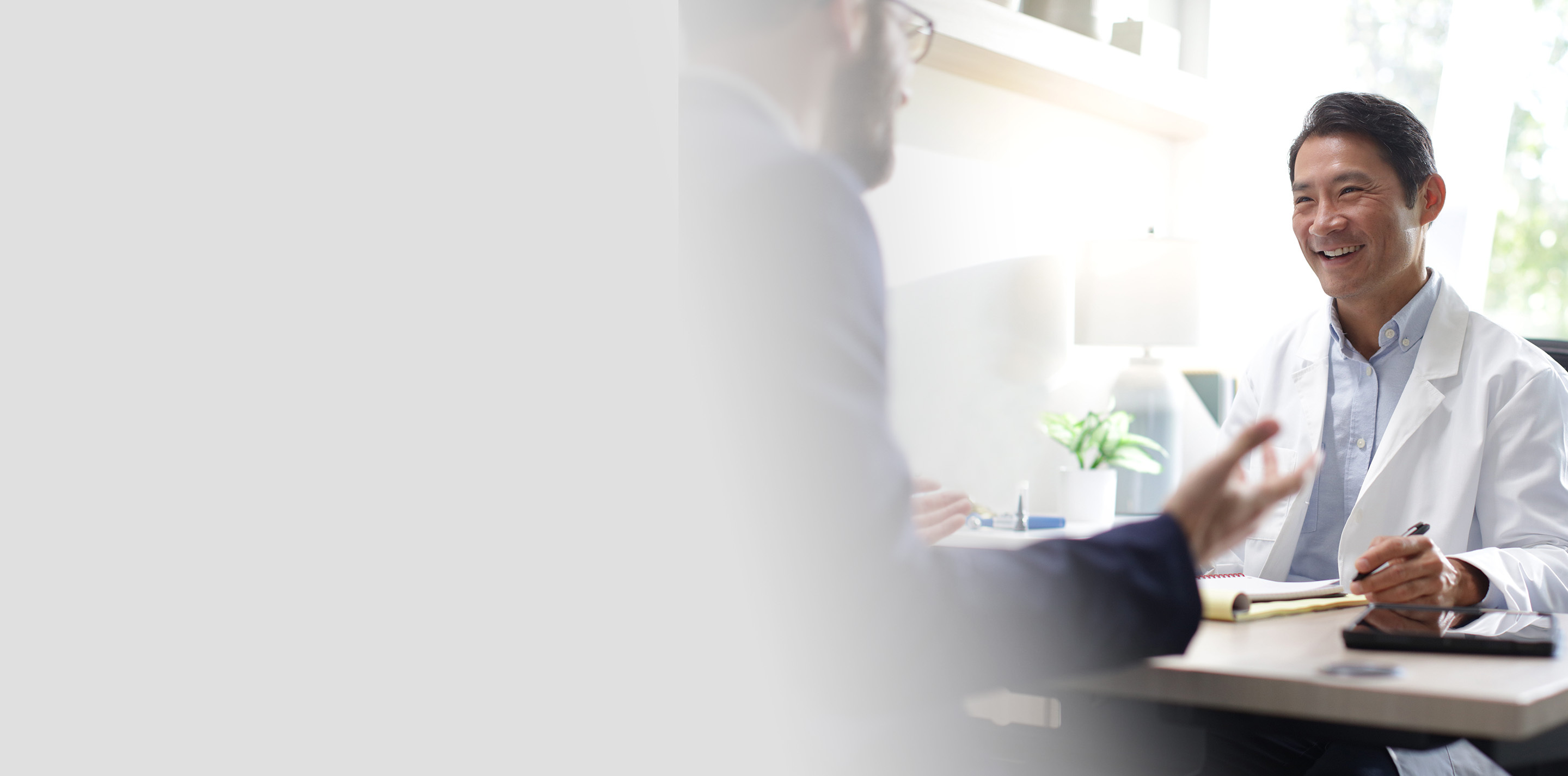 hero/hero_audibel_advantage_2880x1220_WBST2739