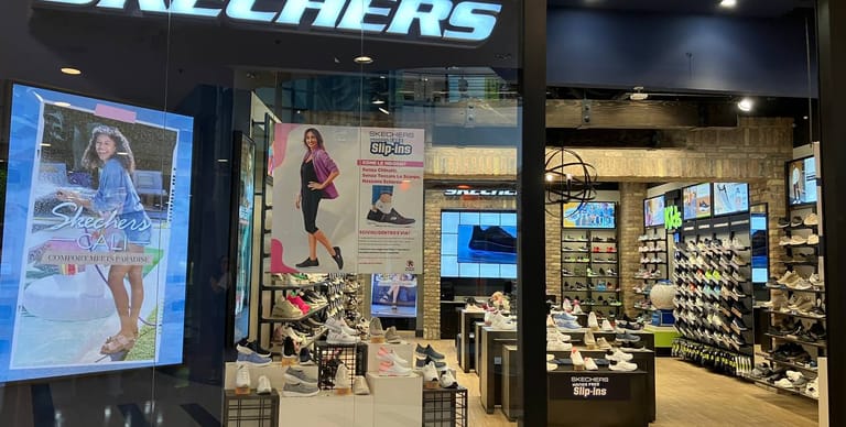 Negozi skechers a roma deals